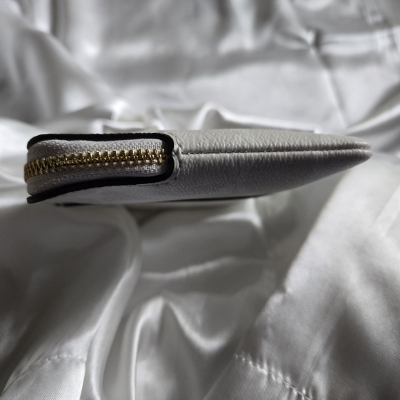 Coach White Wristlet Clutch - Picture 7 of 10